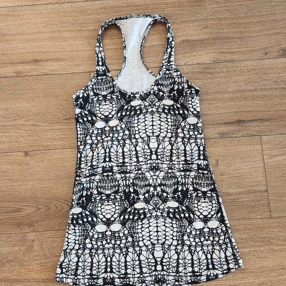 Lululemon Cool Racerback tank top - Picture 6 of 9